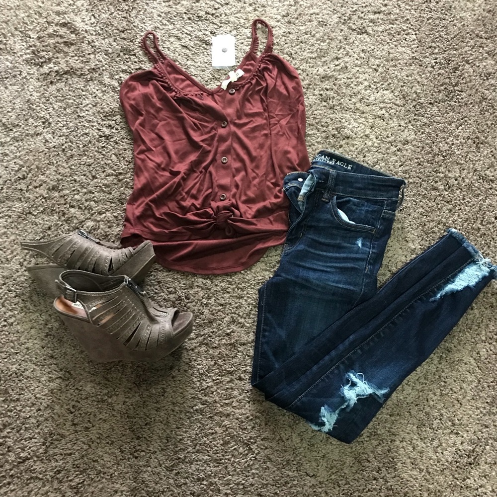 NWT-Button up crop tank!